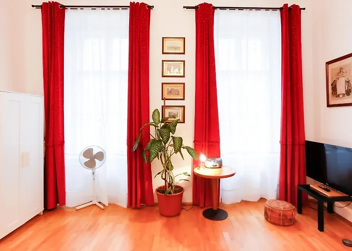 Opera Apartmán *